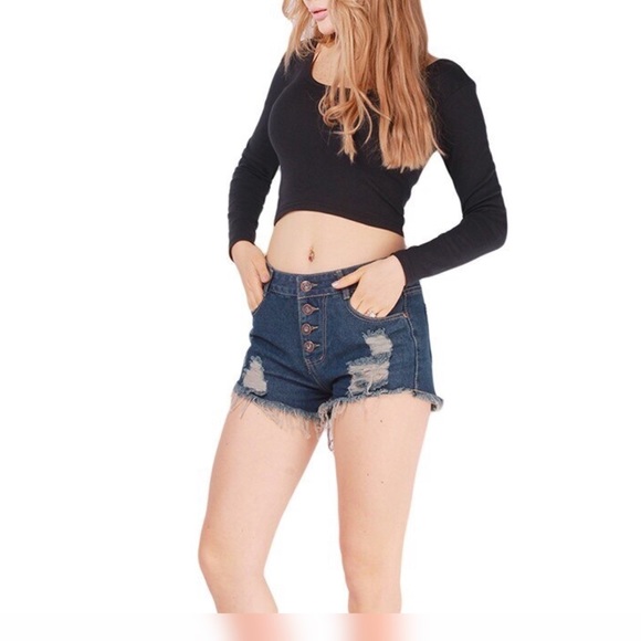 Gray Long Sleeve Crop Top. - Picture 4 of 4